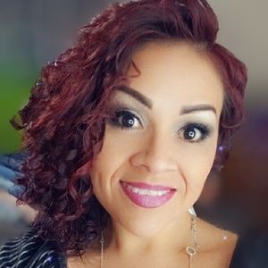 Meet your Posher, Esperanza